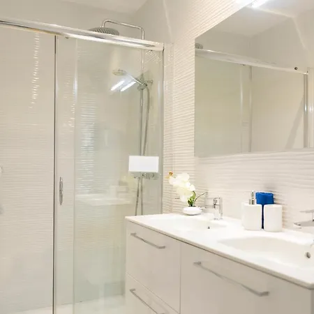 Montano Ii & Old Town By Ele Apartment Malaga